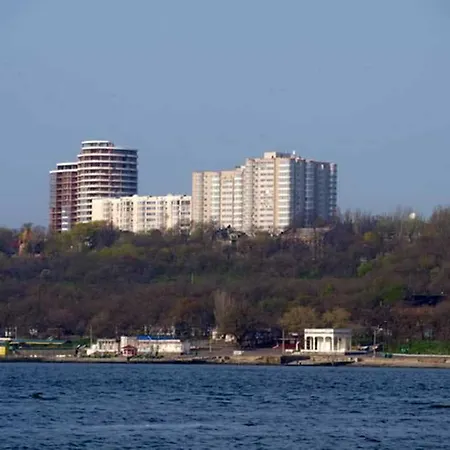 Apartment в центре у моря, 500м